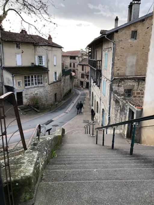 Chez Sophie Et Gege. Maison De Ville, Deux Chambres, De Plain-Pied Figeac Exterior foto