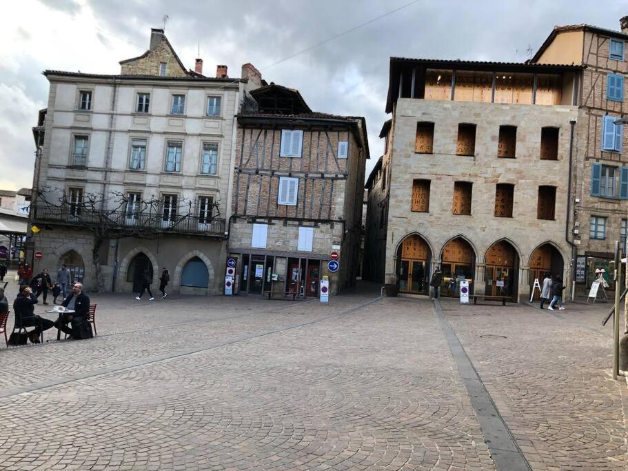 Chez Sophie Et Gege. Maison De Ville, Deux Chambres, De Plain-Pied Figeac Exterior foto